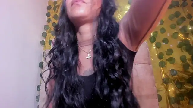 Snapshot of cristalconnorr chatting on May 2026 04:06:02 PM cristalconnorr online show from May 2026 04:06:02 PM