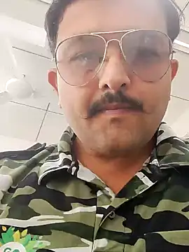 Akhil3290 online show from January 2025 06:34:02 AM