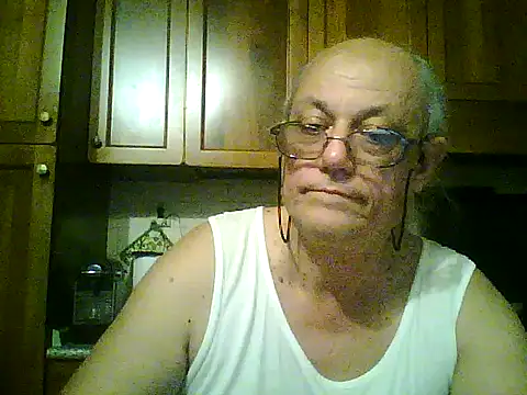 Snapshot of gianbragallini chatting on June 2026 07:40:01 PM gianbragallini online show from June 2026 07:40:01 PM