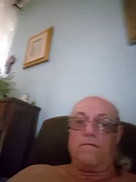 Snapshot of gianbragallini chatting on July 2026 04:21:01 PM gianbragallini online show from July 2026 04:21:01 PM