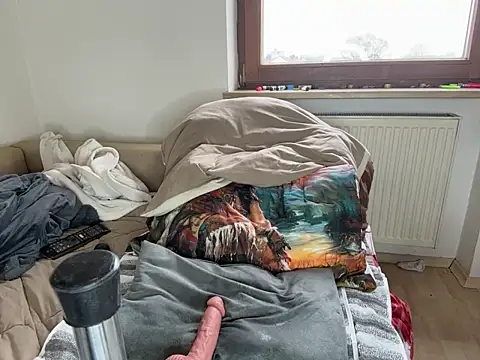 See my Boobs  online show from February 2026 11:04:02 AM