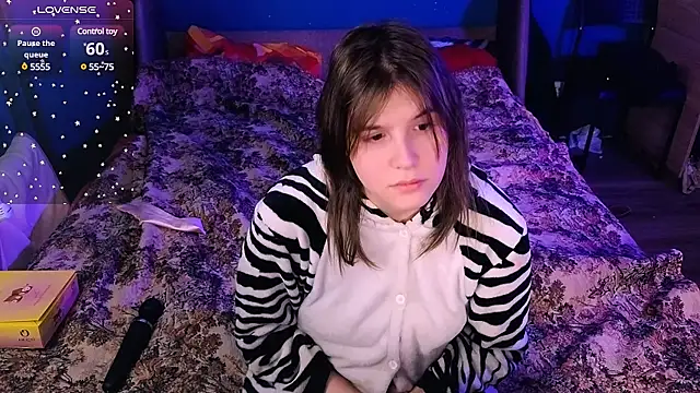 Ruyjin Choi online show from December 2024 01:05:02 PM