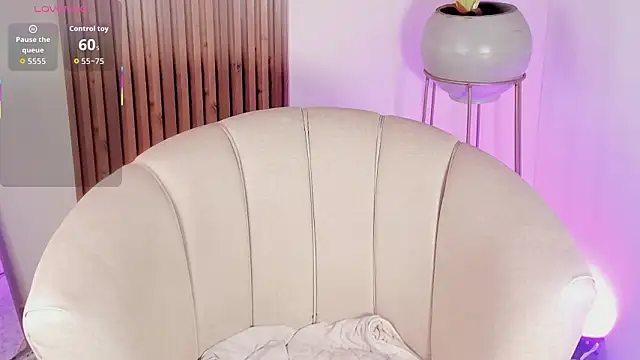 kenayfox online show from March 2026 02:46:01 AM