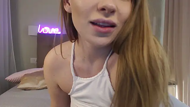 Snapshot of NoraLosttT chatting on January 2025 10:07:02 PM NoraLosttT online show from January 2025 10:07:02 PM