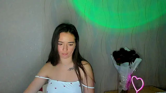 Bella XO online show from October 2025 02:47:01 PM