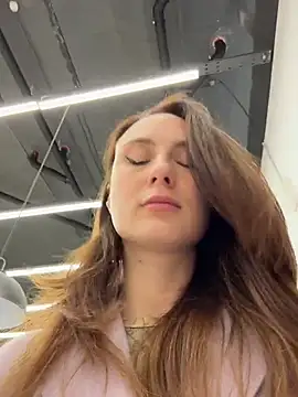 Dina Tease online show from October 2025 01:00:01 PM