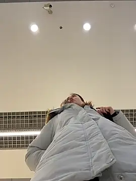 Dina Tease online show from November 2025 12:38:01 PM