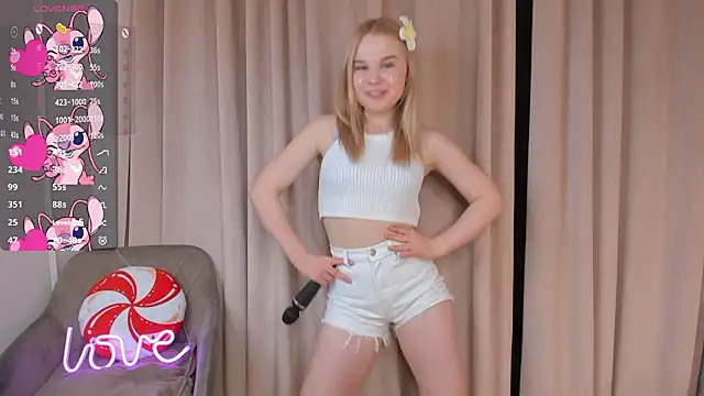 OdetteHarwick online show from March 2026 06:13:02 PM