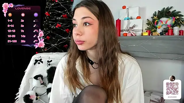 Snapshot of Lucutes chatting on January 2025 09:08:02 AM Lucutes online show from January 2025 09:08:02 AM