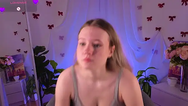 MaydaFoulk online show from February 2026 01:14:01 AM