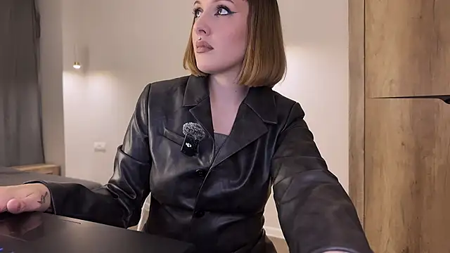 vinylstore online show from April 2026 01:02:02 PM