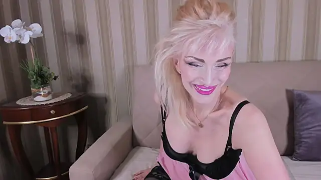 Rita Farel online show from March 2026 09:49:02 PM