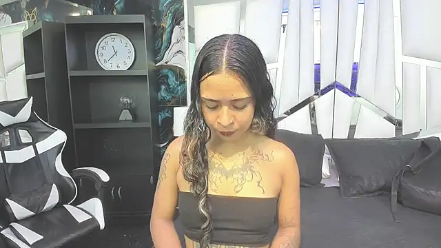 rave connor online show from April 2026 06:38:01 PM