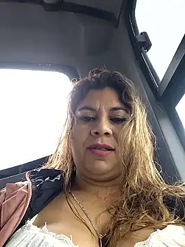 Laura-Hernandez online show from December 2025 03:09:02 PM