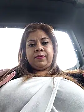 Snapshot of Laura-Hernandez chatting on June 2026 03:14:02 PM Laura-Hernandez online show from June 2026 03:14:02 PM