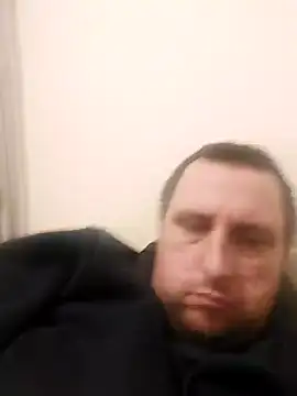 Snapshot of HE-M123 chatting on December 2024 06:24:02 PM HE-M123 online show from December 2024 06:24:02 PM