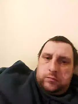 Snapshot of HE-M123 chatting on January 2025 08:09:01 PM HE-M123 online show from January 2025 08:09:01 PM