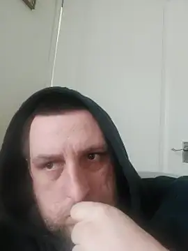 Snapshot of HE-M123 chatting on February 2025 11:28:02 AM HE-M123 online show from February 2025 11:28:02 AM