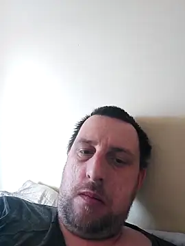 Snapshot of HE-M123 chatting on March 2025 11:25:02 AM HE-M123 online show from March 2025 11:25:02 AM