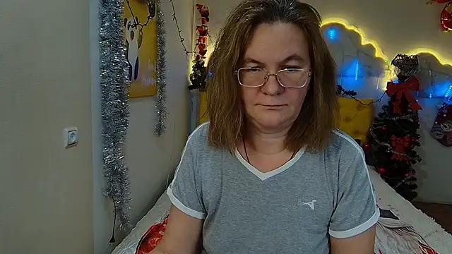 Snapshot of HolyMilfa chatting on December 2024 04:29:02 PM HolyMilfa online show from December 2024 04:29:02 PM