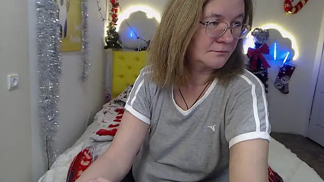 Snapshot of HolyMilfa chatting on December 2024 01:36:02 PM HolyMilfa online show from December 2024 01:36:02 PM