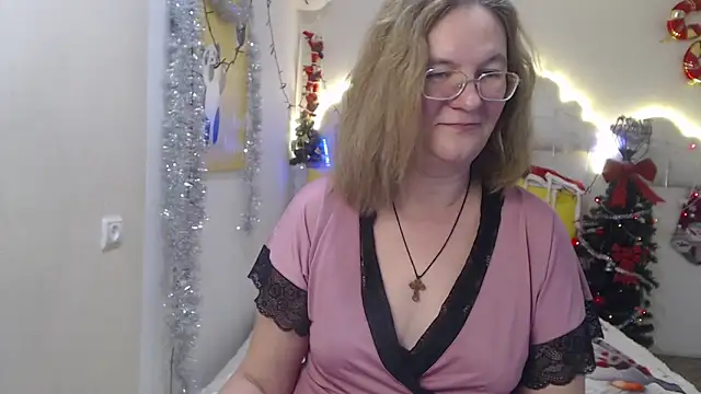 Snapshot of HolyMilfa chatting on December 2024 01:33:02 PM HolyMilfa online show from December 2024 01:33:02 PM