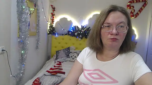 Snapshot of HolyMilfa chatting on December 2024 05:21:02 PM HolyMilfa online show from December 2024 05:21:02 PM