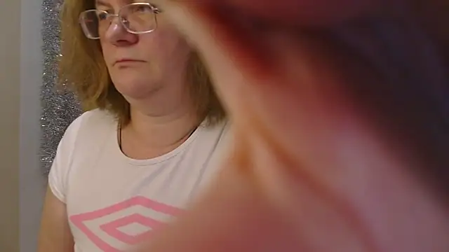 Snapshot of HolyMilfa chatting on January 2025 02:09:01 PM HolyMilfa online show from January 2025 02:09:01 PM