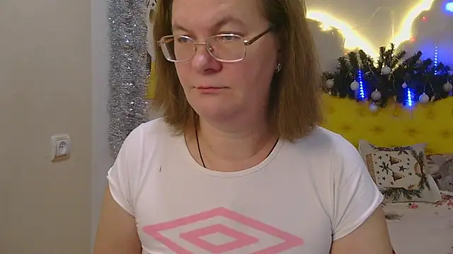 Snapshot of HolyMilfa chatting on January 2025 07:57:01 AM HolyMilfa online show from January 2025 07:57:01 AM