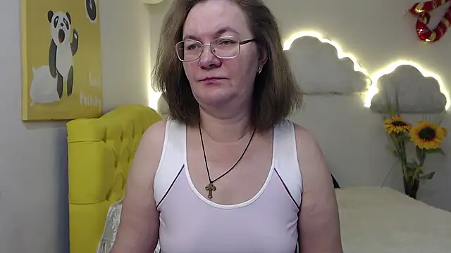 Snapshot of HolyMilfa chatting on February 2025 07:29:01 AM HolyMilfa online show from February 2025 07:29:01 AM