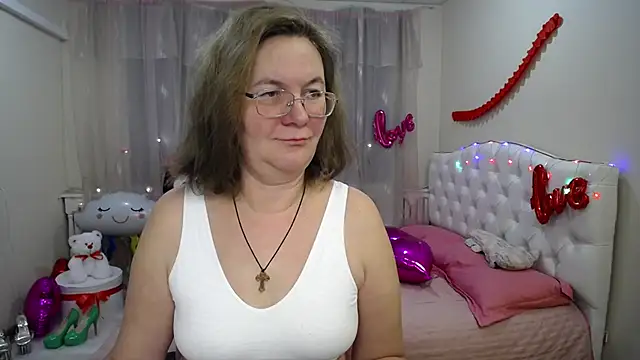 Snapshot of HolyMilfa chatting on February 2025 04:53:02 PM HolyMilfa online show from February 2025 04:53:02 PM