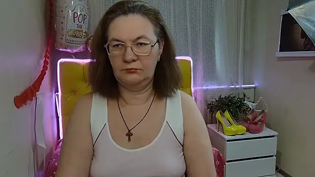 Snapshot of HolyMilfa chatting on March 2025 07:37:01 AM HolyMilfa online show from March 2025 07:37:01 AM