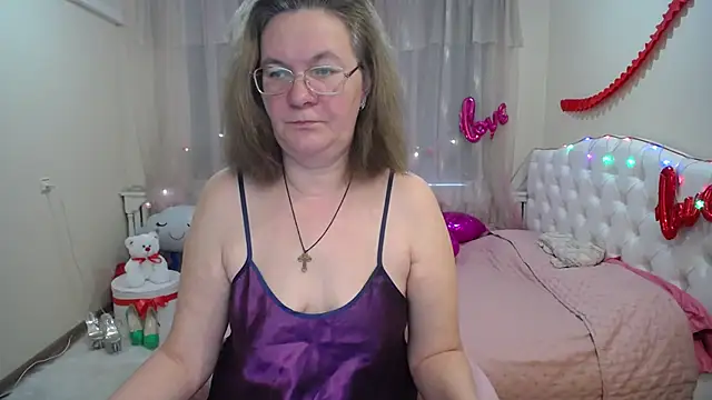 Snapshot of HolyMilfa chatting on March 2025 08:21:02 AM HolyMilfa online show from March 2025 08:21:02 AM