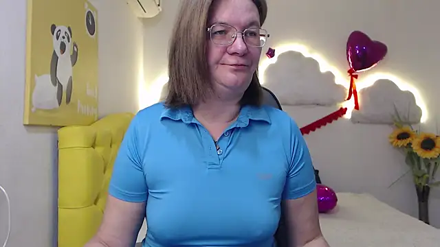 Snapshot of HolyMilfa chatting on March 2025 07:58:02 AM HolyMilfa online show from March 2025 07:58:02 AM