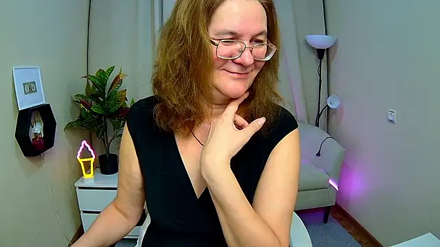 HolyMilfa online show from February 2026 01:34:02 PM