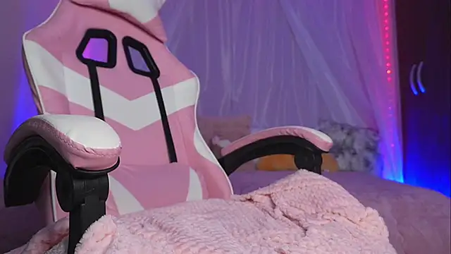 Lilou albrecht online show from March 2026 12:06:02 PM