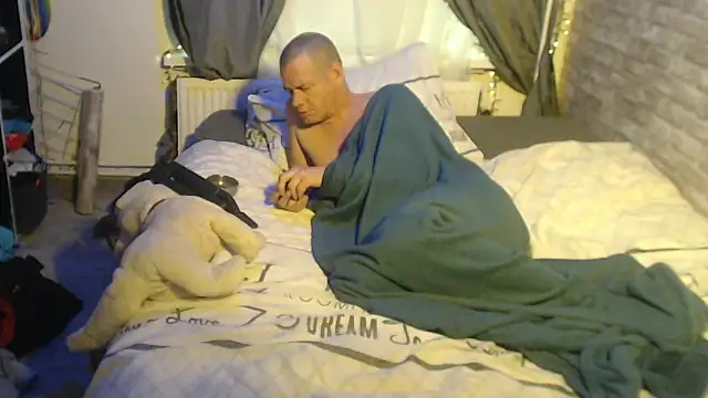 Snapshot of mikeythebestsucker chatting on January 2025 02:03:02 PM mikeythebestsucker online show from January 2025 02:03:02 PM