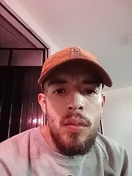 Aaronkiller online show from July 2026 10:25:02 PM