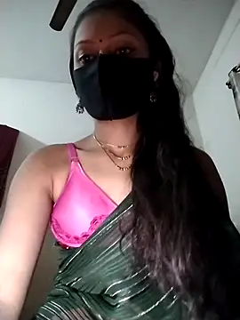 Nadia-2 online show from November 2025 05:48:01 PM