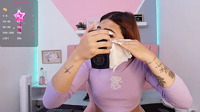 MiissIvy online show from December 2024 12:00:02 PM