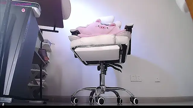 Snapshot of CN-Doudou chatting on April 2026 03:35:01 AM CN-Doudou online show from April 2026 03:35:01 AM