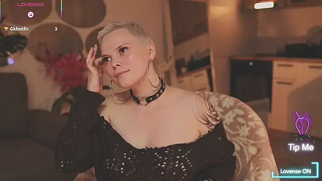 LikaBerry1 online show from October 2025 02:53:01 PM