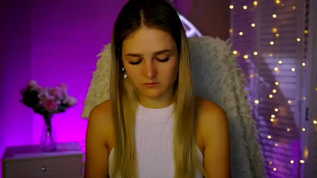 DeboraLarson online show from November 2025 08:03:01 AM