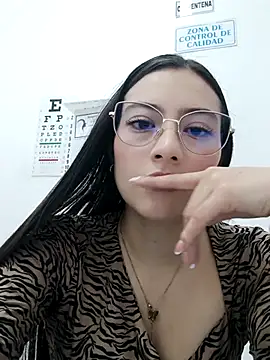 Cataleihaa online show from April 2026 05:54:01 PM