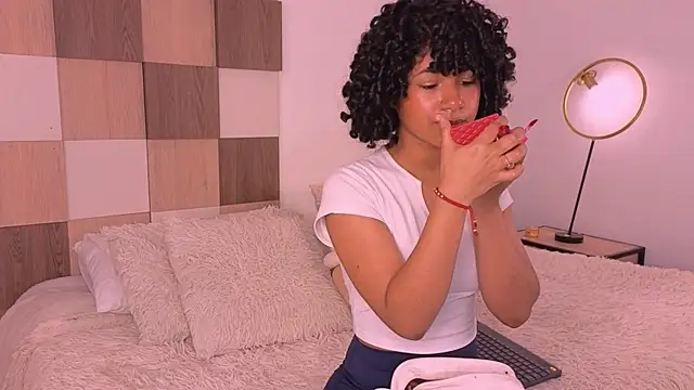 Adele Carter  online show from November 2025 12:39:02 PM