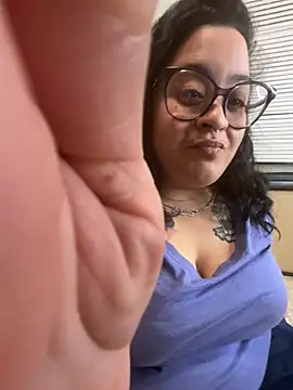 Snapshot of tillymarie34 chatting on February 2026 02:53:01 AM tillymarie34 online show from February 2026 02:53:01 AM