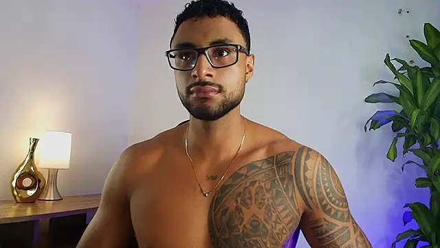 LiamGarcia1 online show from January 2026 01:08:02 AM