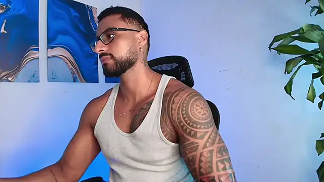 LiamGarcia1 online show from March 2026 04:11:02 PM