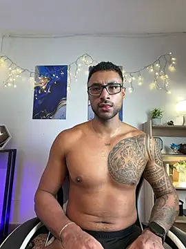 Snapshot of LiamGarcia1 chatting on July 2026 02:08:02 PM LiamGarcia1 online show from July 2026 02:08:02 PM