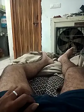 pintuS40 online show from October 2025 01:44:01 AM